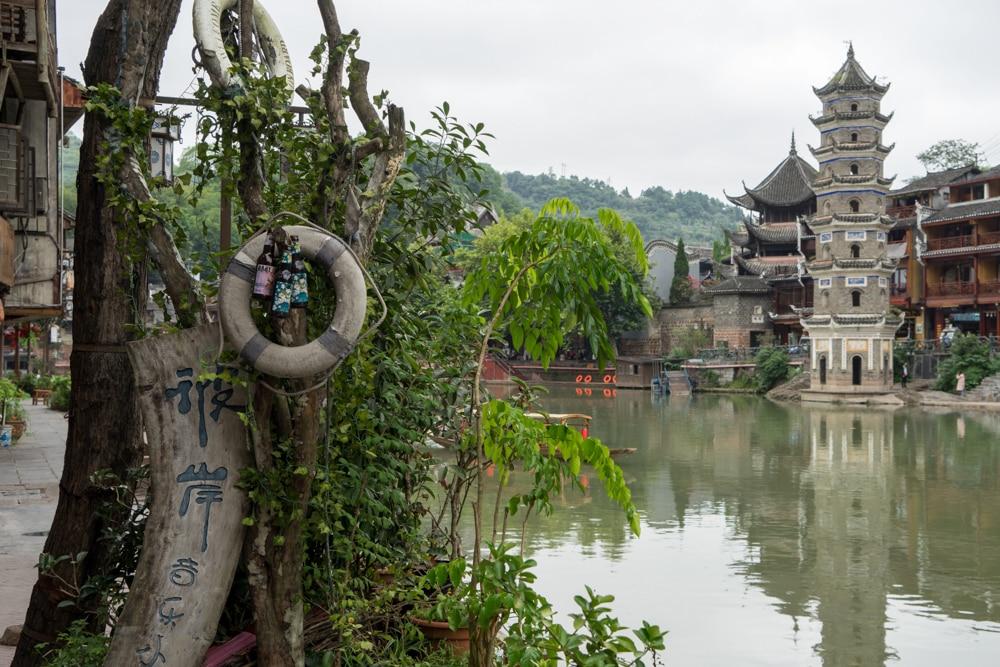 Fenghuang ∙ Ein Spaziergang durch die historische Altstadt ∙ China